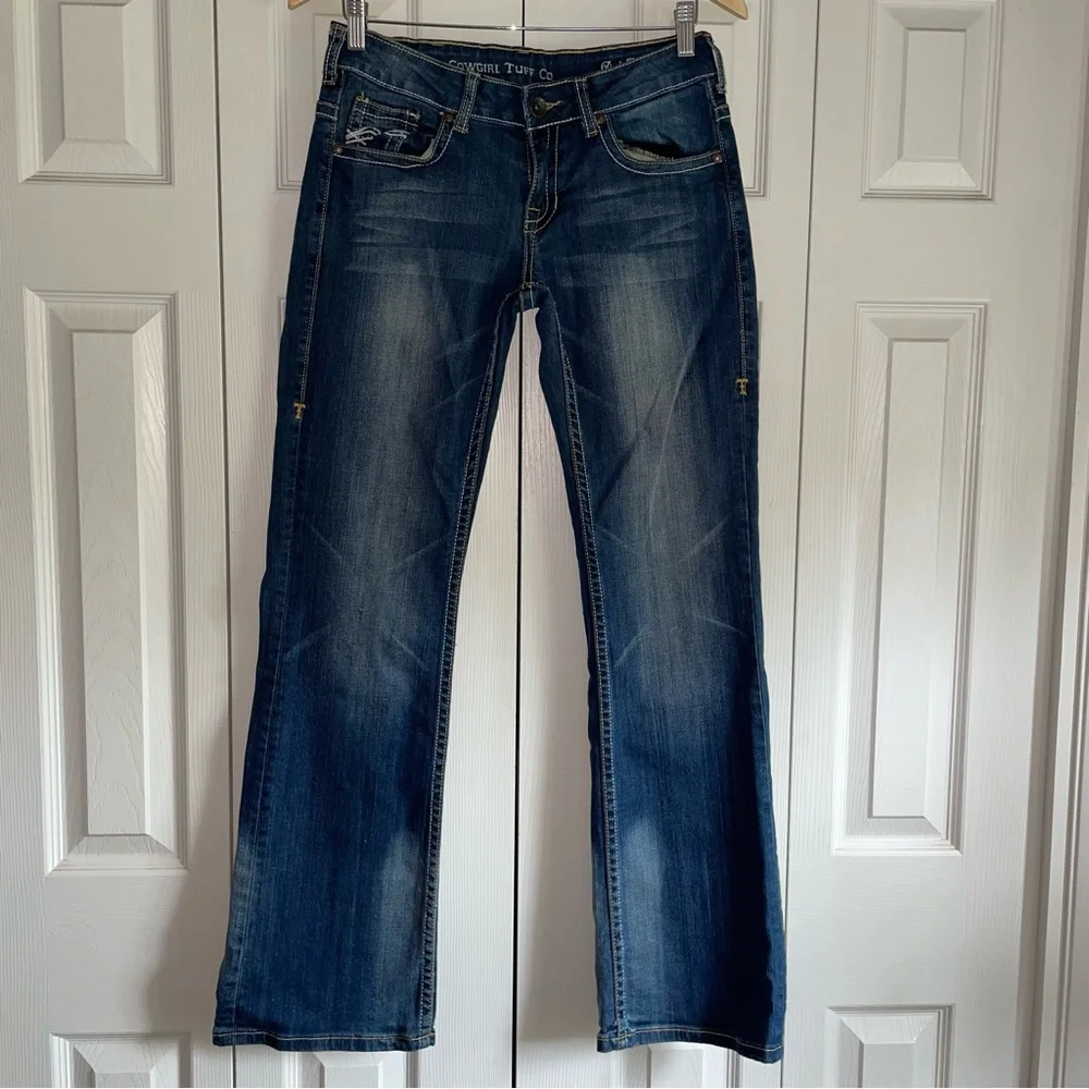 Cowgirl tuff co bootcut Jean W28/L32/1/2 - Picture 2 of 12